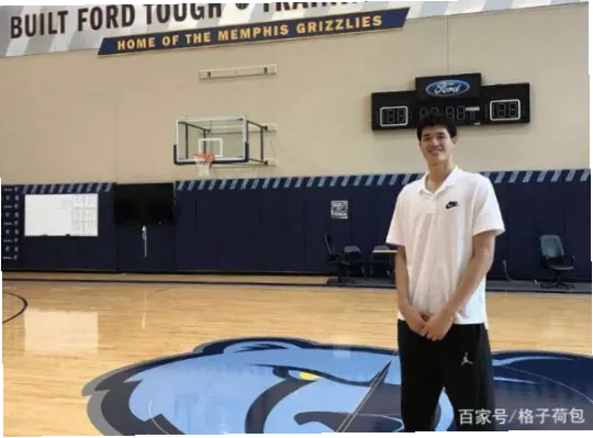 NBA双向球员转正，是联盟中未被选秀或落